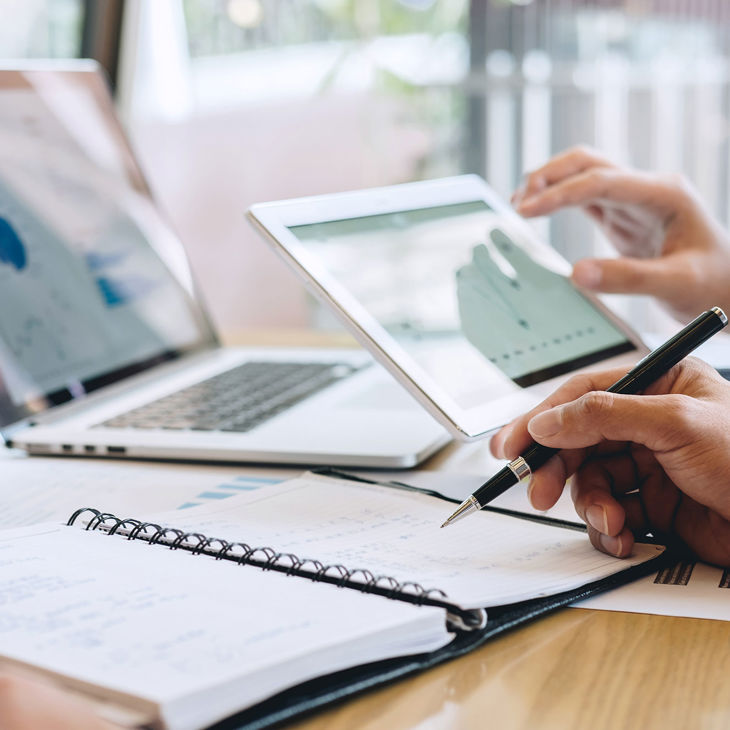 Writing Notes And Collaborating On Screens 